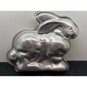 Vintage Aluminum Bunny Cake Mold Pan 3D Design